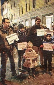 genitori e bambini alla manifestazione promossa dal Forum